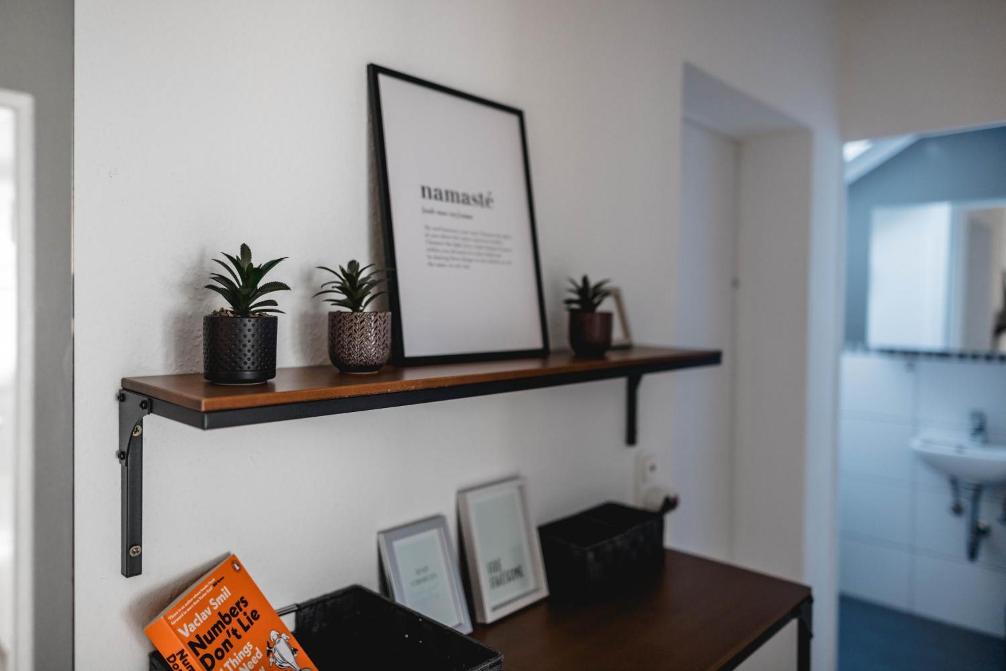 Me Homes - Grosse Moderne Designer-Wohnung Fuer Urlaub Und Business - Mit Kueche, Buero, Balkon Und 2 Parkplaetzen Bayreuth Eksteriør bilde